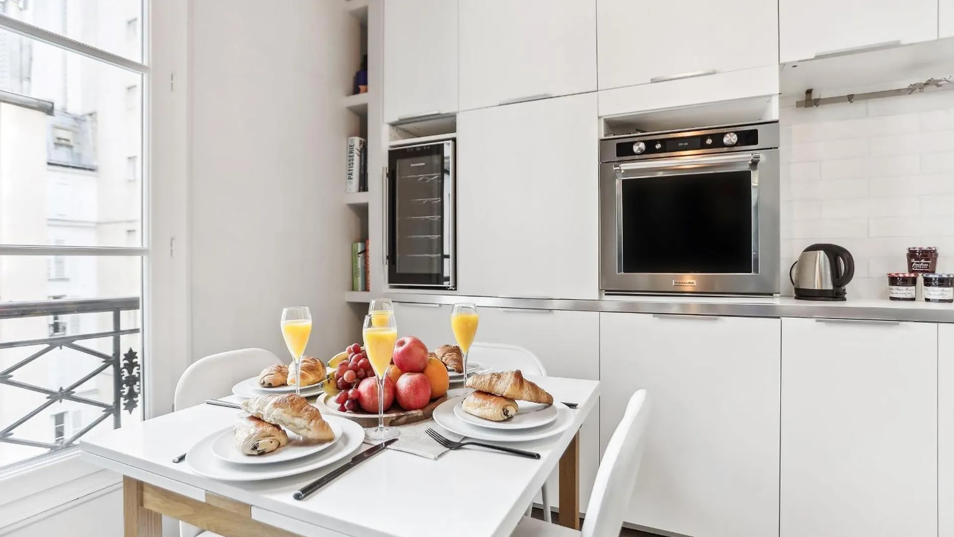 Bnbnova - Eiffel Tower & Champ De Mars - 1Br Paris