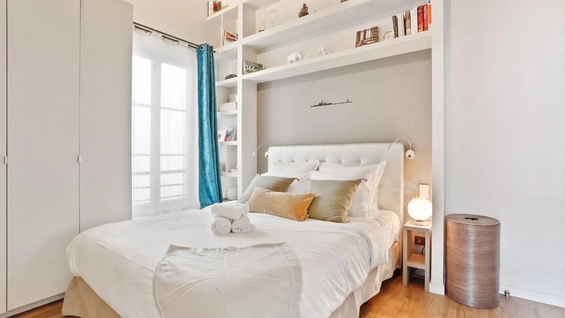 Bnbnova - Eiffel Tower & Champ De Mars - 1Br Paris Apartment
